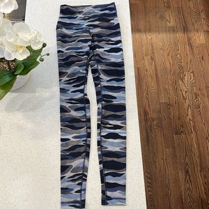 Lululemon Rare Wunder Under high rise size 4